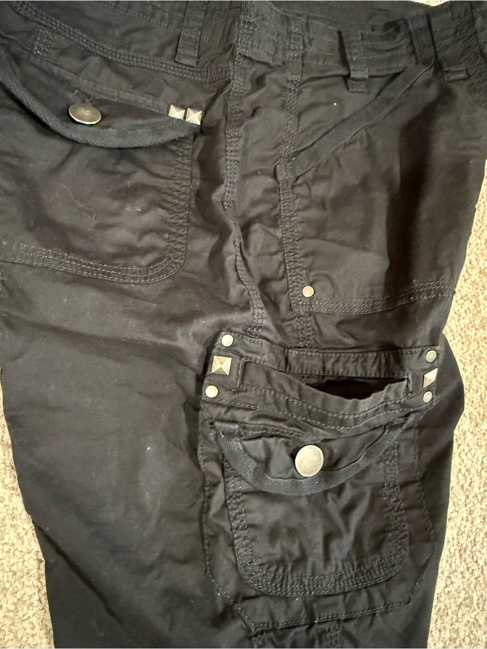 Black Cargo Bermuda Shorts - Multi Pocket Utility Style - Picture 6 of 8